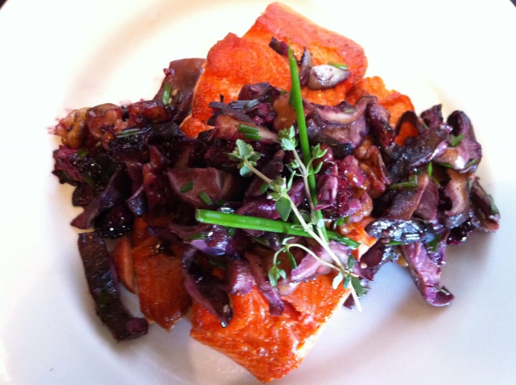 Salmon & Shiitake, Walnut, Blackberry, Garlic & Chive Compote fastPaleo
